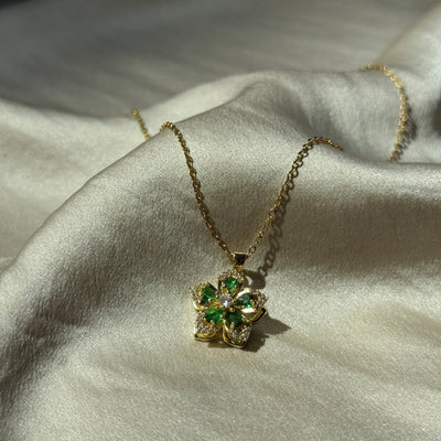 Colar de Flor de Esmeralda